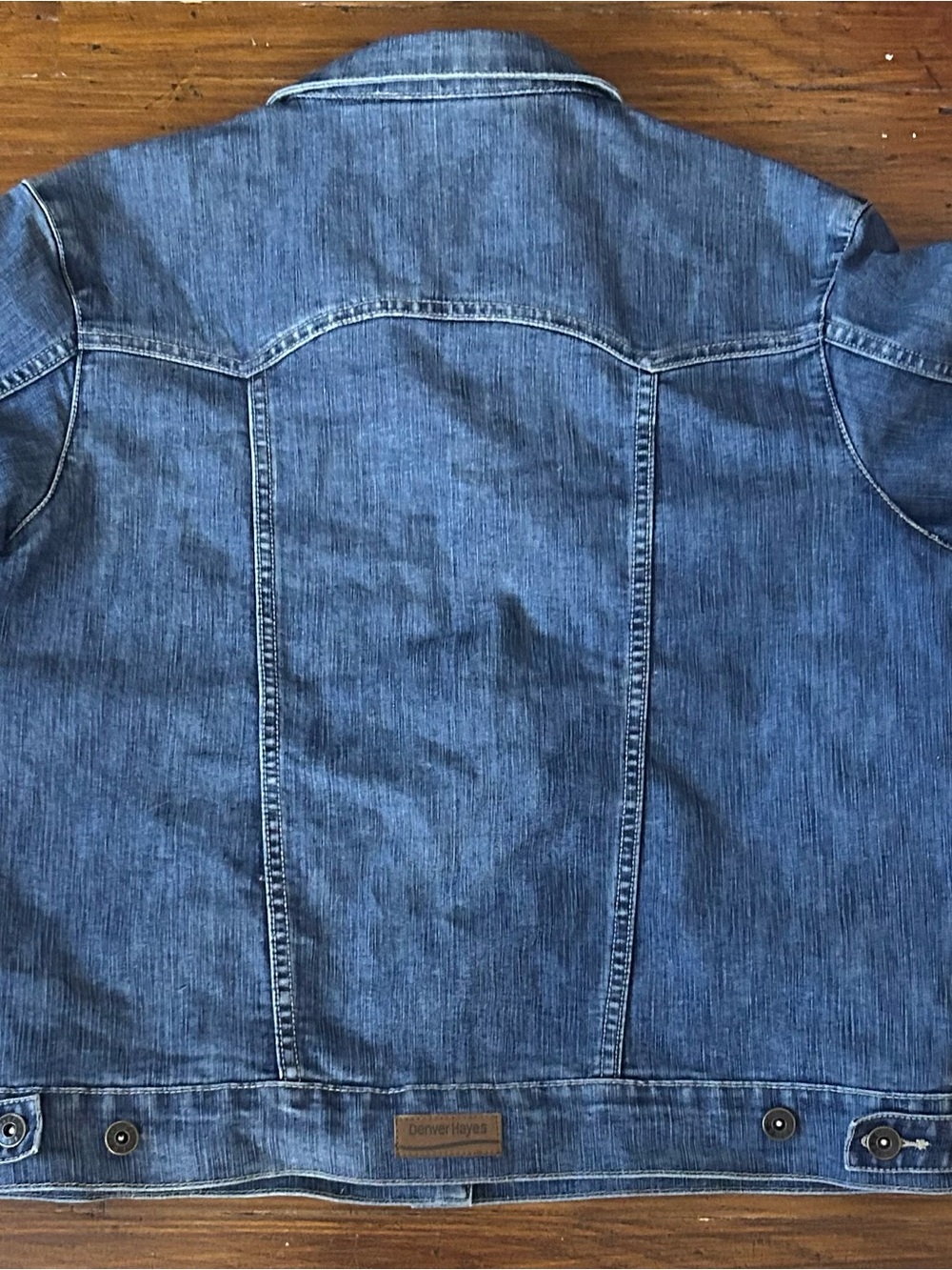 Denver Hayes Men’s Denim Jacket in Mid Blue Wash